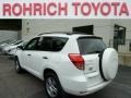 Super White - RAV4 4WD Photo No. 2