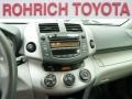 Super White - RAV4 4WD Photo No. 9