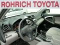 Super White - RAV4 4WD Photo No. 16