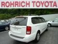 2007 Cosmic White Hyundai Entourage GLS  photo #4