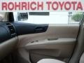 2007 Cosmic White Hyundai Entourage GLS  photo #18