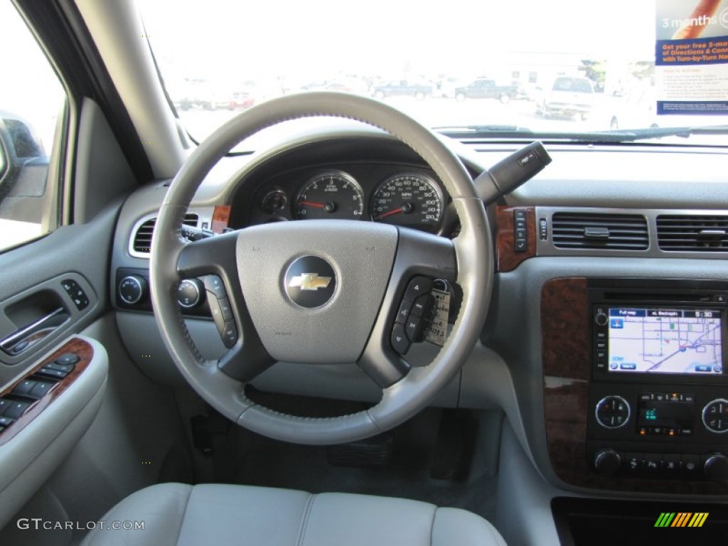 2007 Chevrolet Suburban 1500 LTZ 4x4 Light Titanium/Dark Titanium Dashboard Photo #52357662