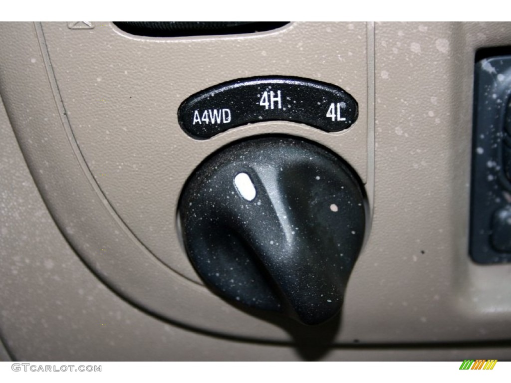 2000 Ford Expedition Eddie Bauer 4x4 Controls Photo #52357974