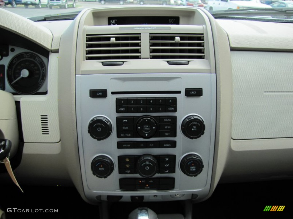 2009 Mercury Mariner Hybrid 4WD Controls Photo #52358583