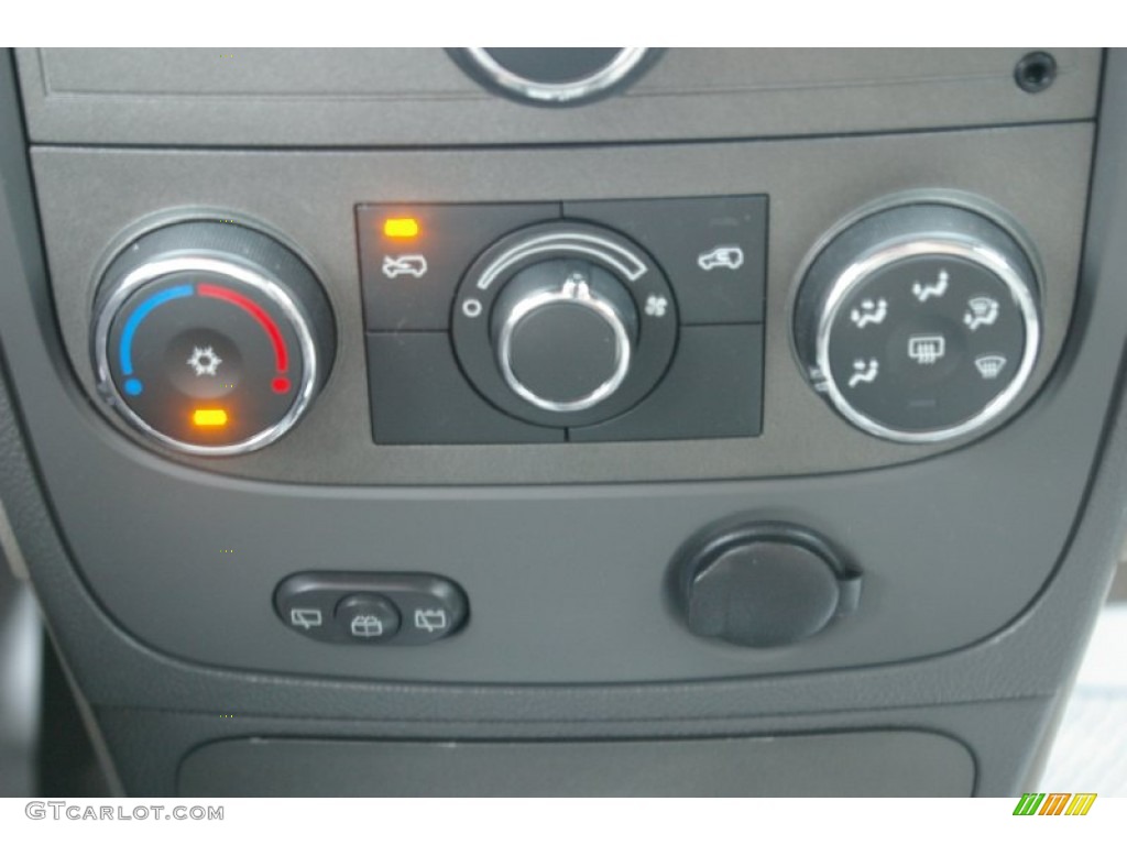 2008 Chevrolet HHR LT Panel Controls Photo #52359840