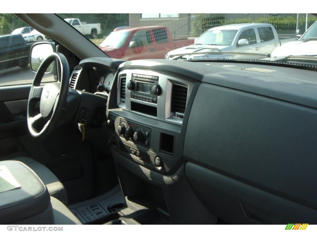 2008 Ram 1500 SXT Mega Cab 4x4 - Mineral Gray Metallic / Medium Slate Gray photo #33