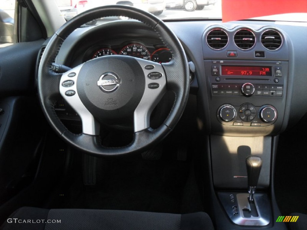 2009 Altima 3.5 SE - Super Black / Charcoal photo #15