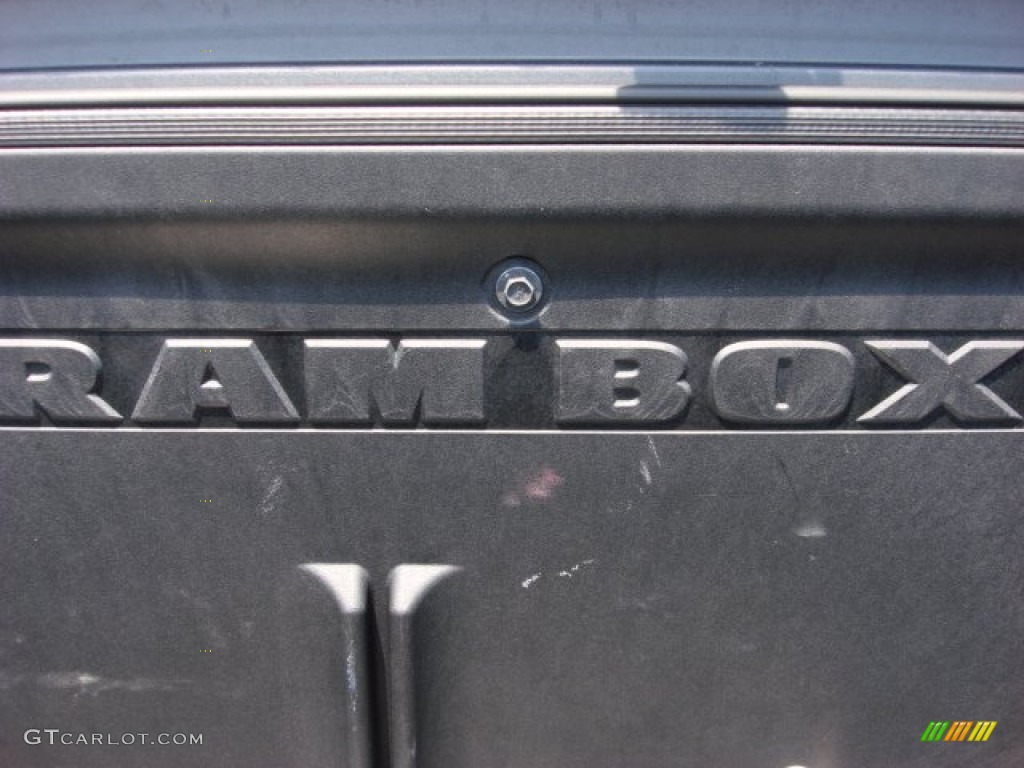 2010 Ram 1500 Laramie Crew Cab 4x4 - Brilliant Black Crystal Pearl / Dark Slate Gray photo #43