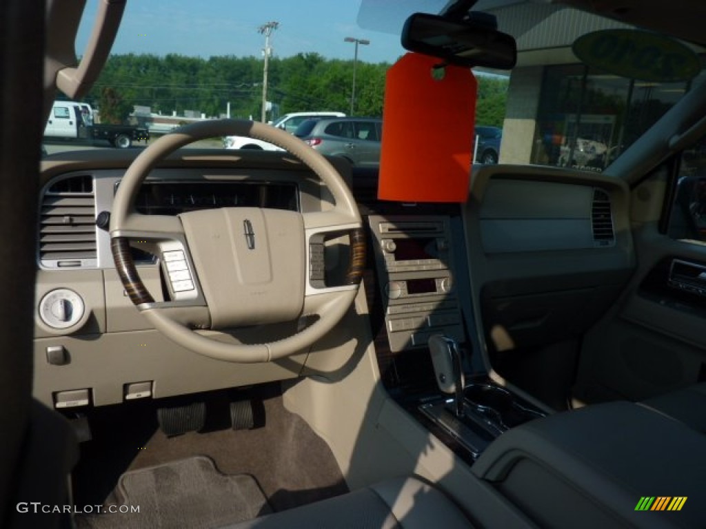 2010 Navigator 4x4 - Royal Red Metallic / Stone photo #13