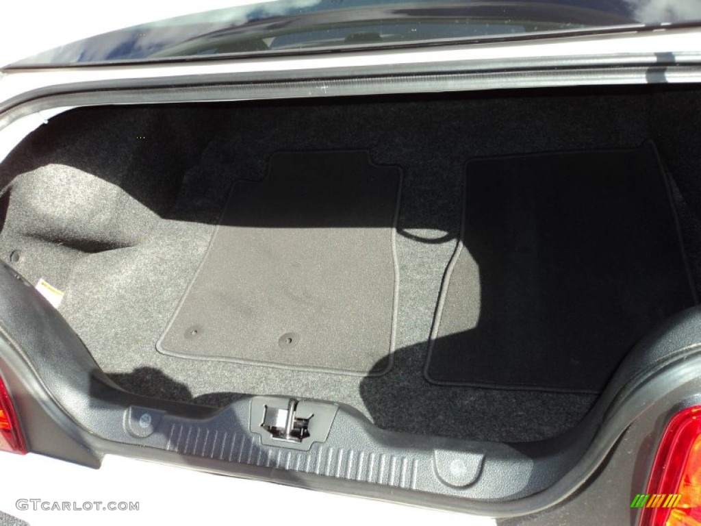 2011 Ford Mustang GT Premium Coupe Trunk Photo #52368124