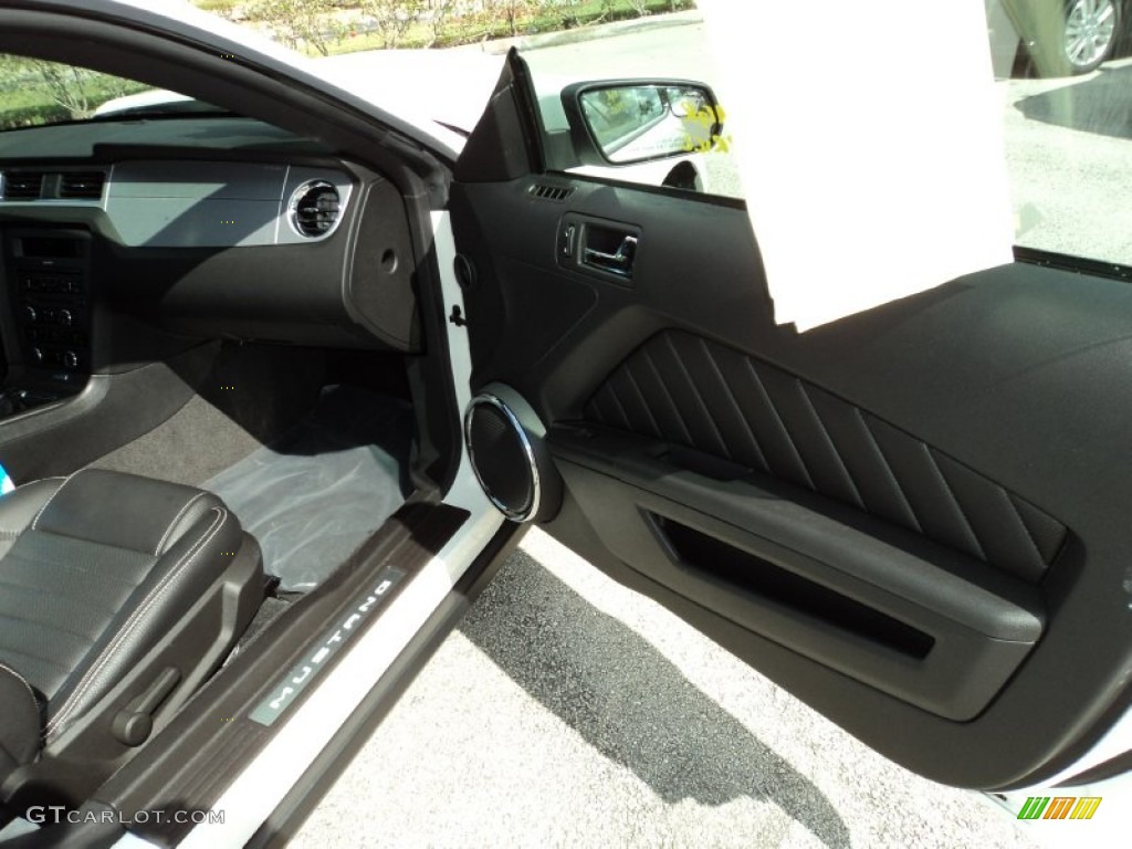 2011 Mustang GT Premium Coupe - Performance White / Charcoal Black photo #18