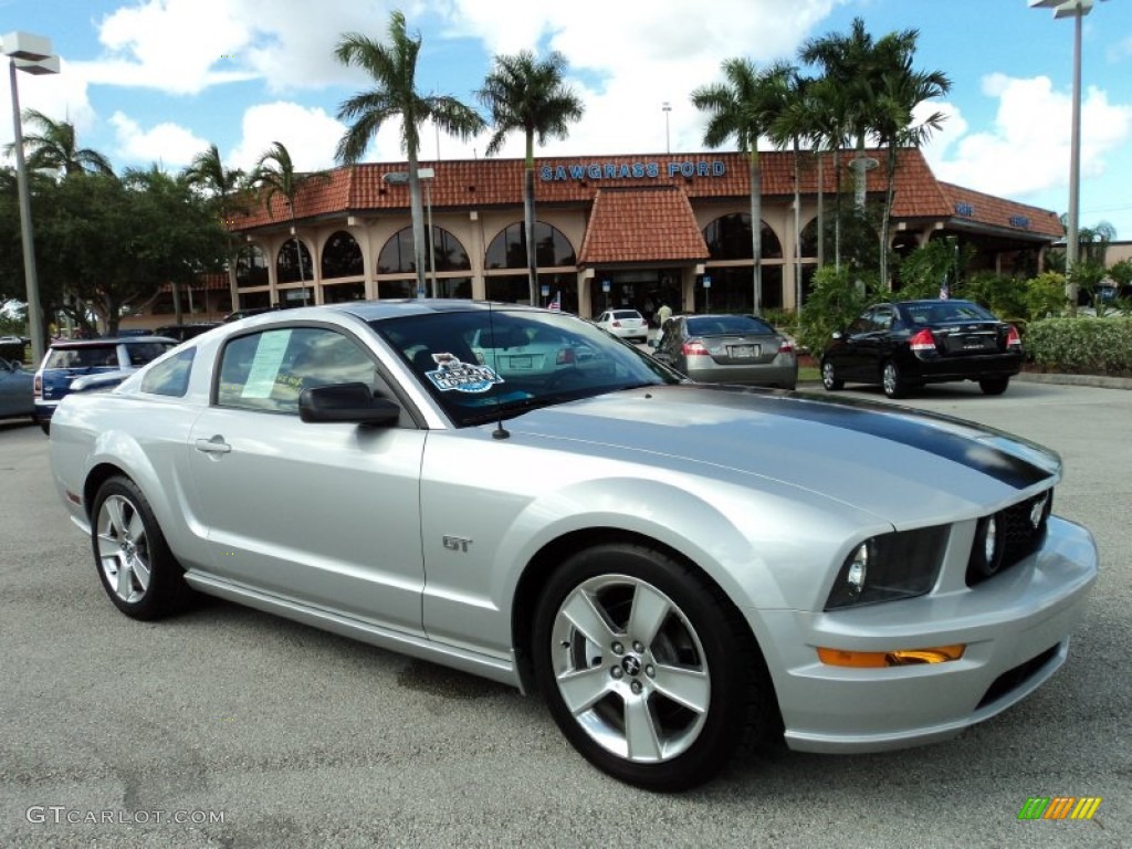 2006 Mustang GT Premium Coupe - Satin Silver Metallic / Dark Charcoal photo #1