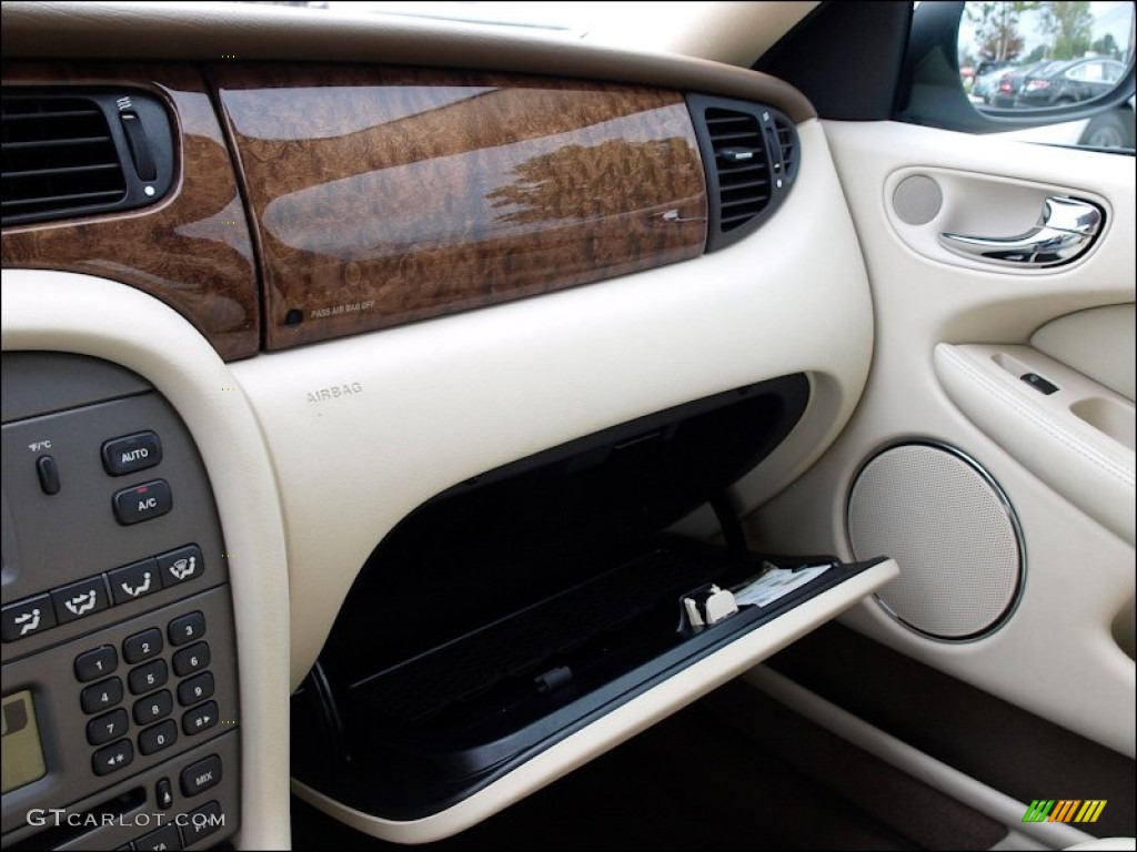2008 X-Type 3.0 Sedan - Glacier Blue Metallic / Ivory photo #13