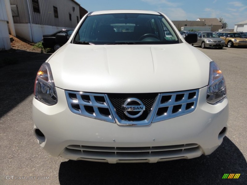 2011 Rogue S AWD - Pearl White / Black photo #3