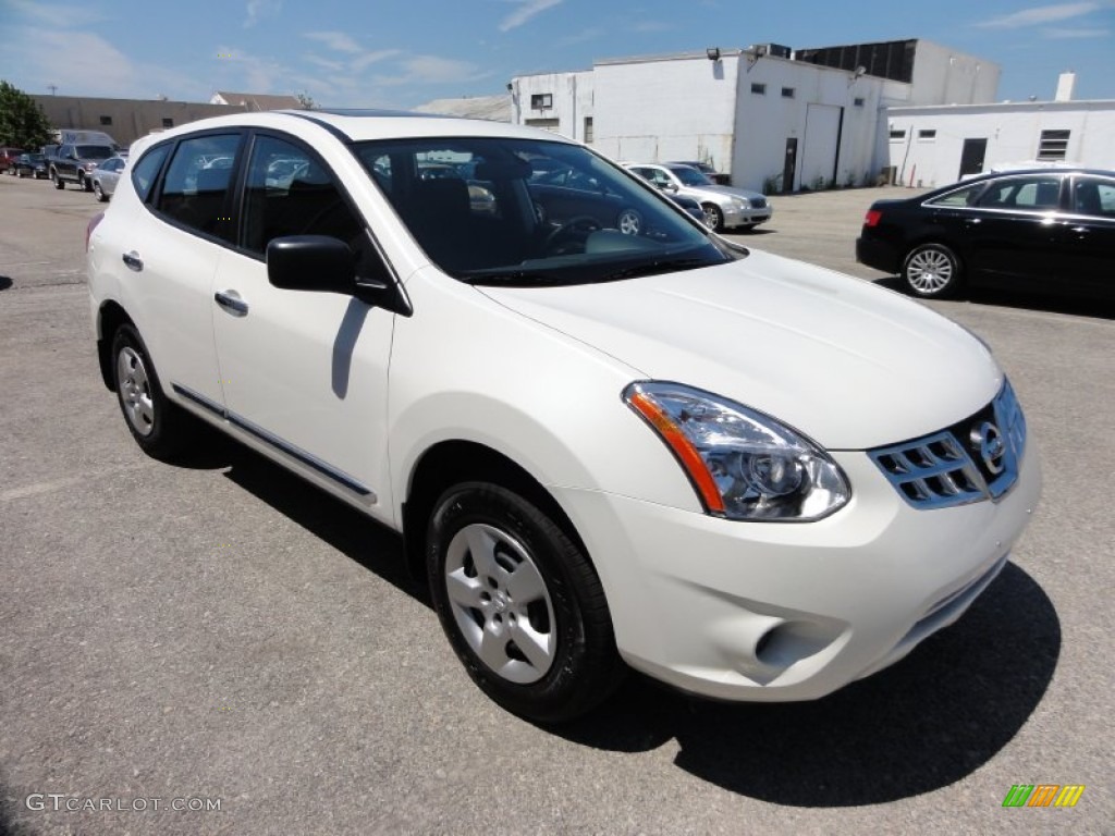 2011 Rogue S AWD - Pearl White / Black photo #4