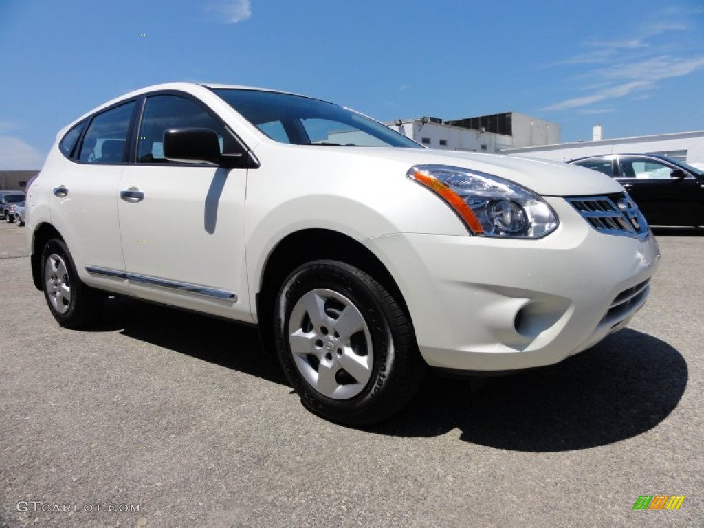 2011 Rogue S AWD - Pearl White / Black photo #5