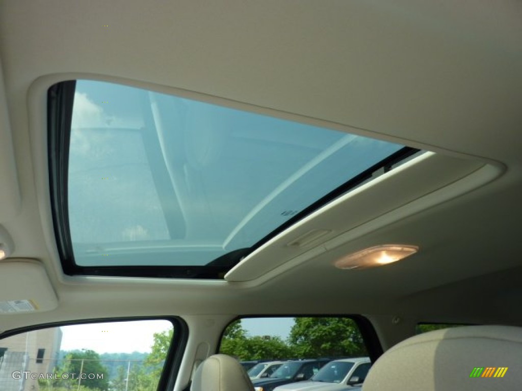 2012 Ford Escape XLT 4WD Sunroof Photo #52372477