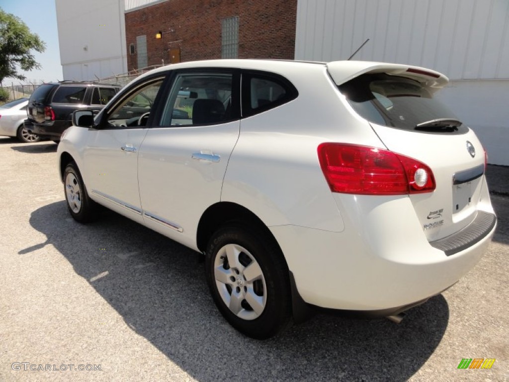 2011 Rogue S AWD - Pearl White / Black photo #10