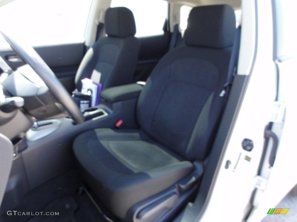 2011 Rogue S AWD - Pearl White / Black photo #17