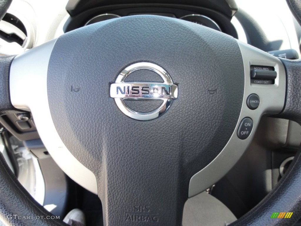 2011 Rogue S AWD - Pearl White / Black photo #48