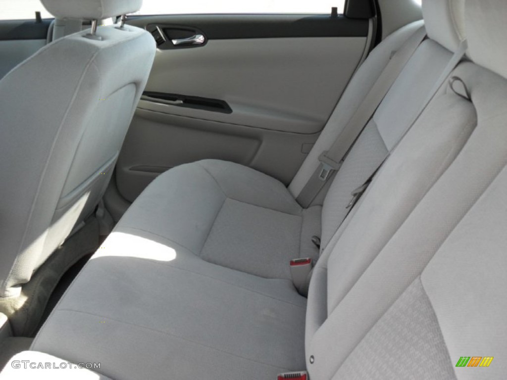 2011 Impala LT - Summit White / Gray photo #13