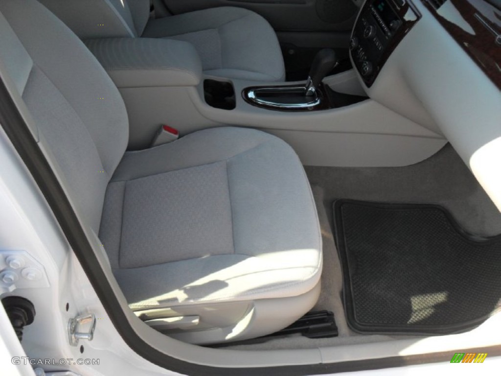 2011 Impala LT - Summit White / Gray photo #18