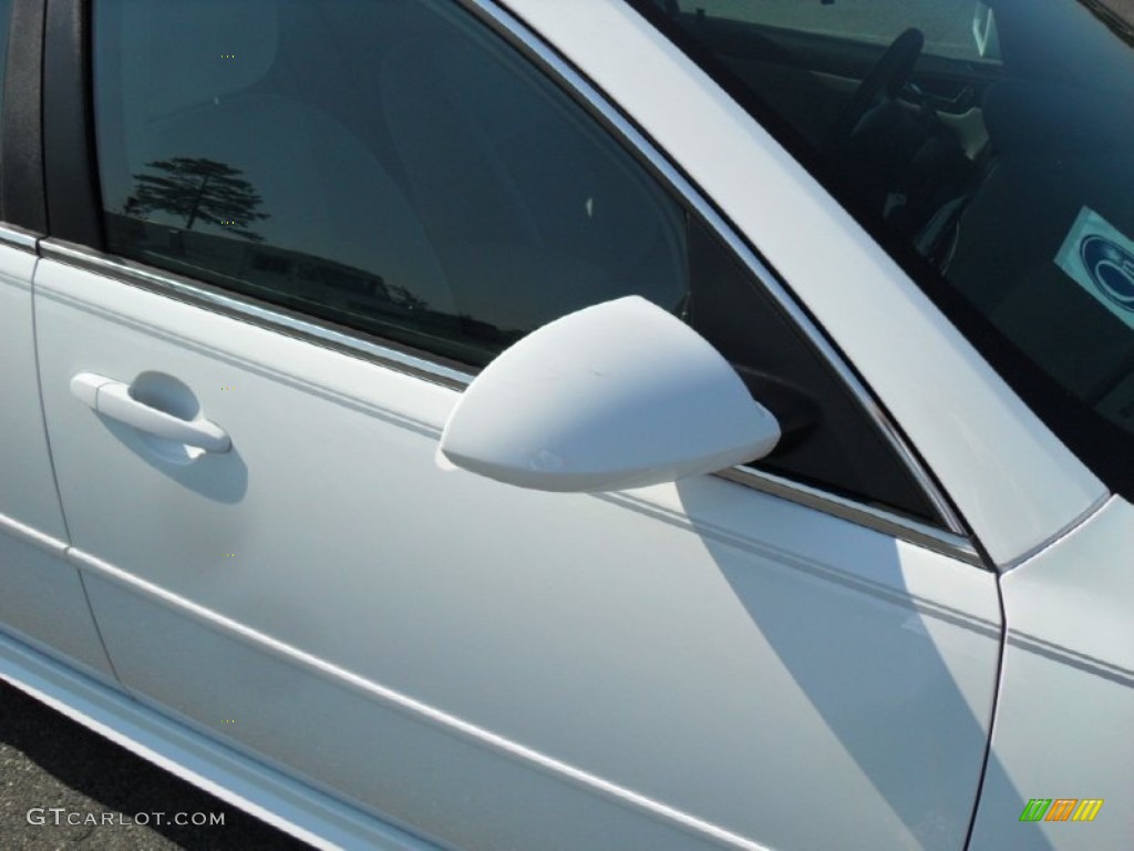 2011 Impala LT - Summit White / Gray photo #21
