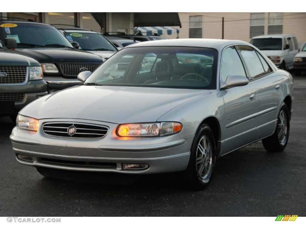 Sterling Silver Metallic 2000 Buick Regal LS Exterior Photo #52375219
