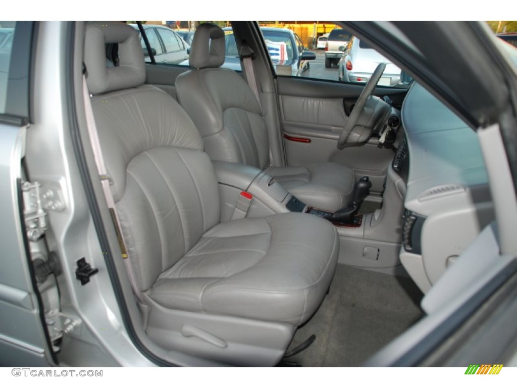 Medium Gray Interior 2000 Buick Regal LS Photo #52375384