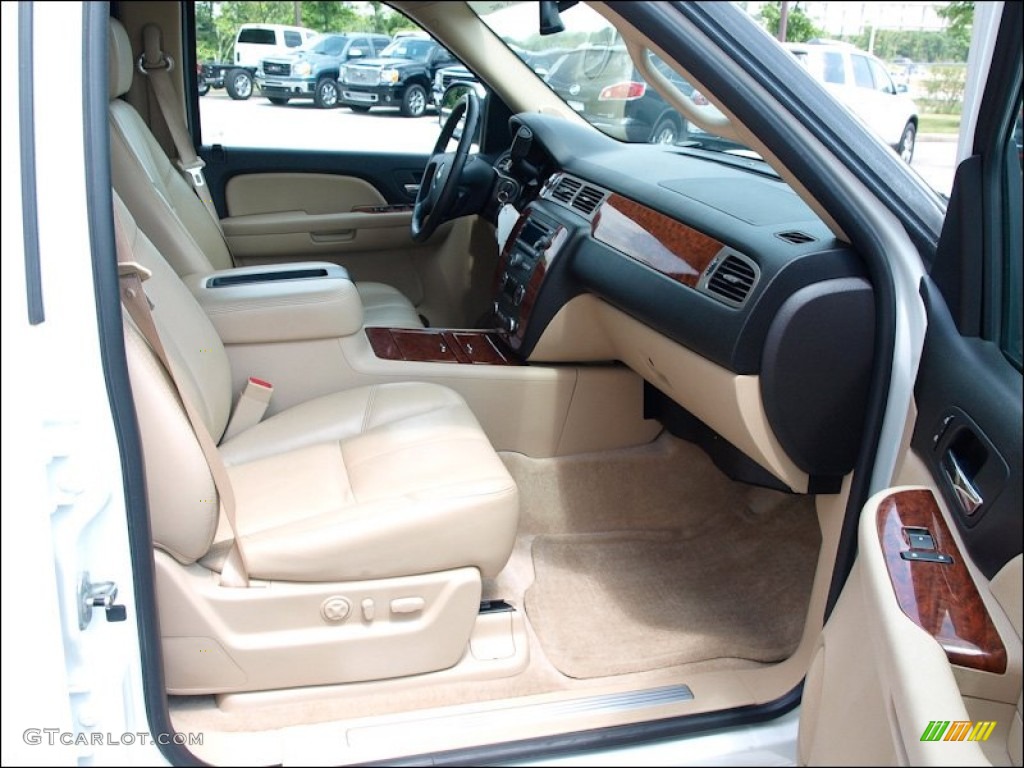 Light Cashmere/Ebony Interior 2007 Chevrolet Tahoe LTZ 4x4 Photo #52380490