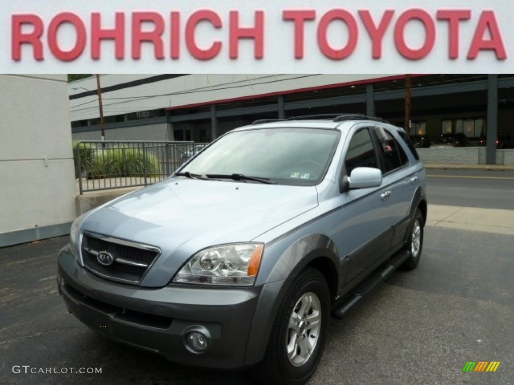 2005 Sorento EX 4WD - Ice Blue Metallic / Gray photo #11