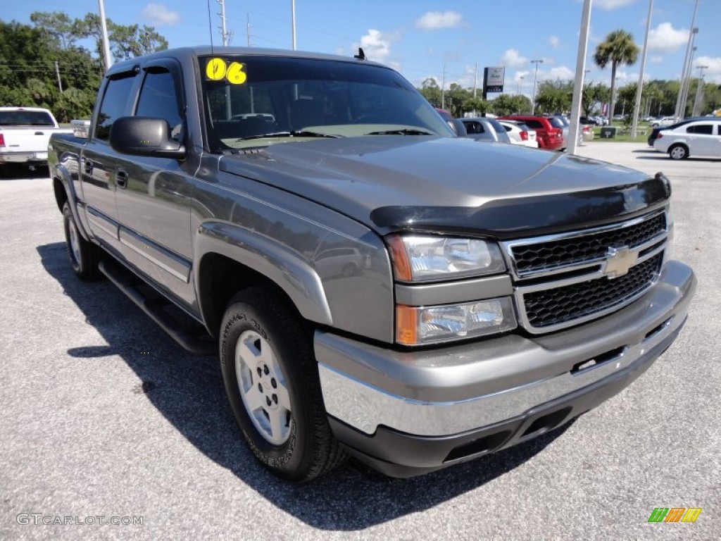 2006 Silverado 1500 Z71 Crew Cab 4x4 - Graystone Metallic / Tan photo #12