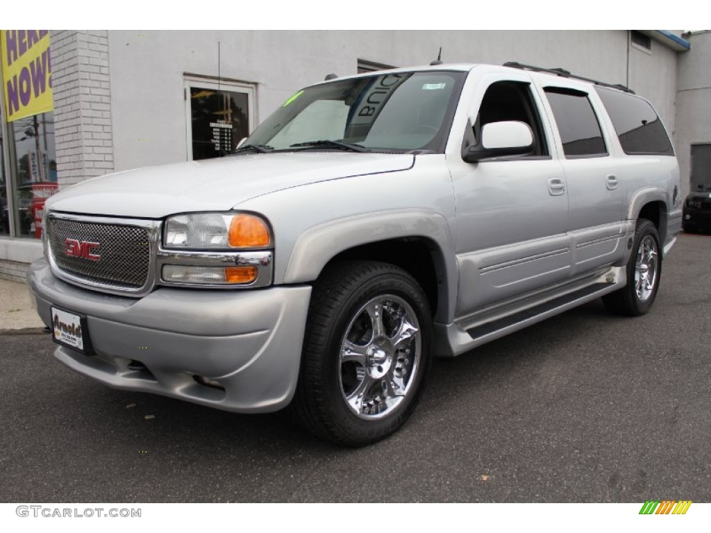 2004 Yukon XL 1500 SLE 4x4 - Summit White / Pewter/Dark Pewter photo #1