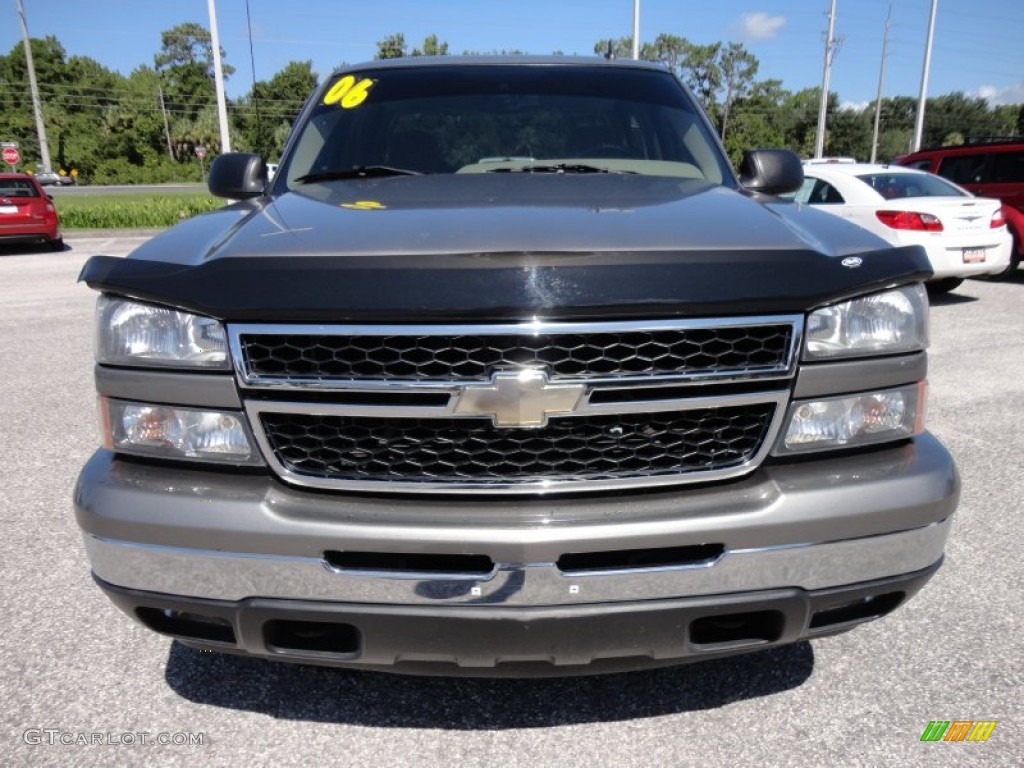 2006 Silverado 1500 Z71 Crew Cab 4x4 - Graystone Metallic / Tan photo #18