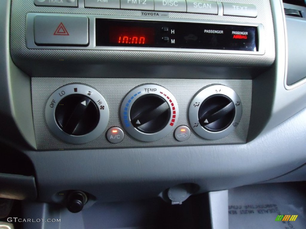 2004 Tacoma V6 PreRunner TRD Double Cab - Lunar Mist Metallic / Charcoal photo #18