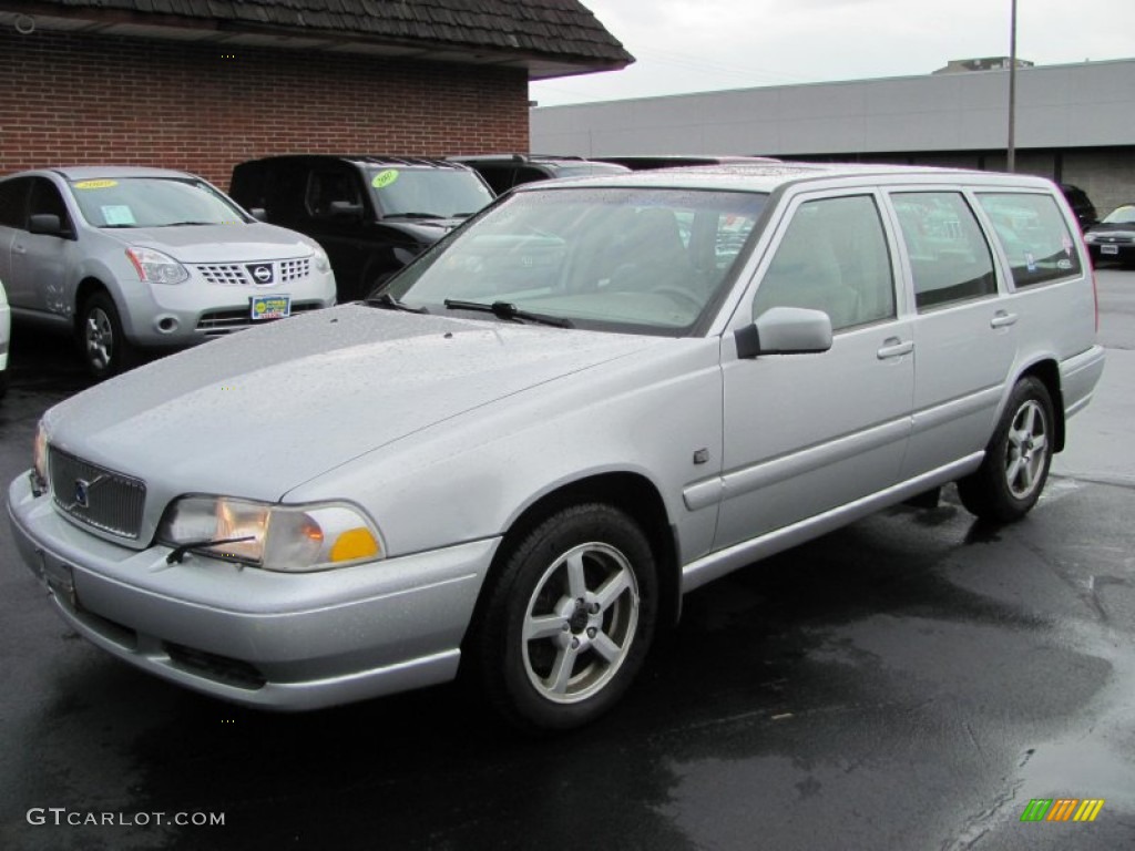 Mystic Silver Metallic 1999 Volvo V70 Wagon AWD Exterior Photo #52388836