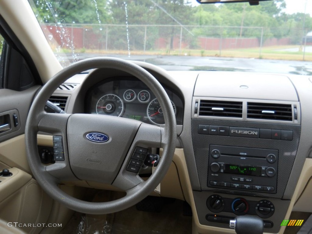 2006 Fusion SE - Merlot Metallic / Camel photo #4