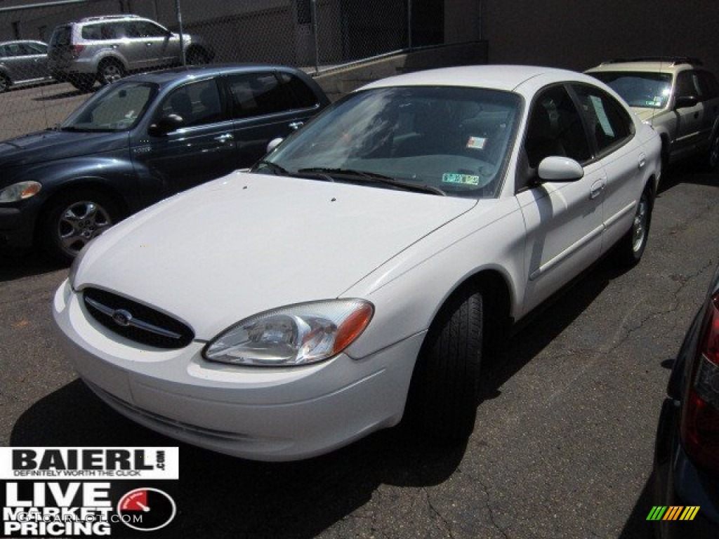 2000 Taurus SE - Vibrant White / Medium Graphite photo #3