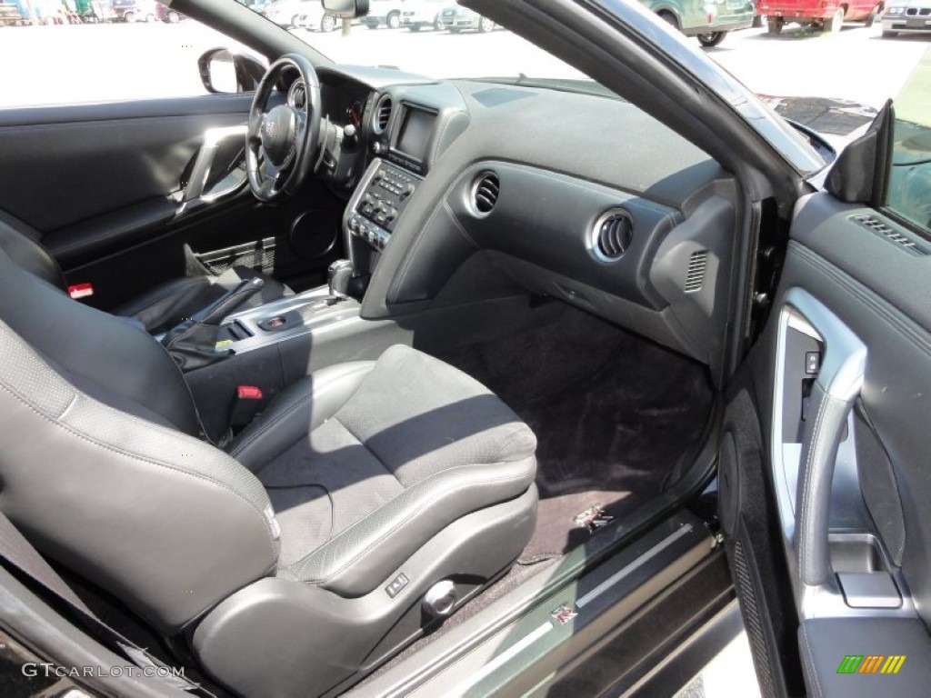 2009 Nissan GT-R Premium Black Dashboard Photo #52393557