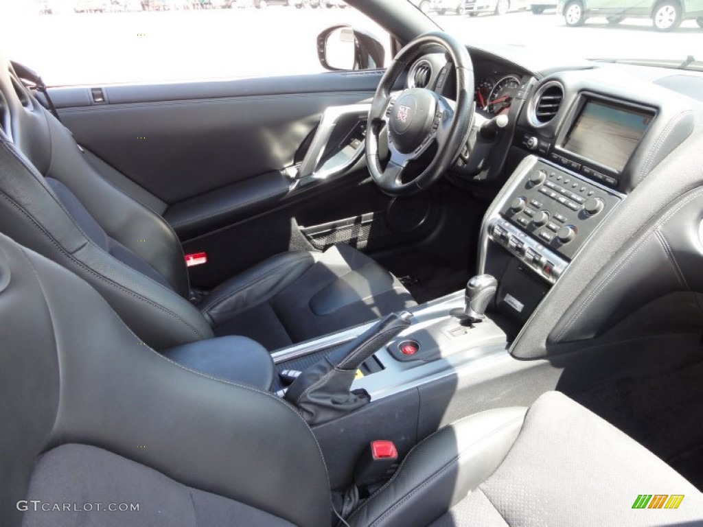 Black Interior 2009 Nissan GT-R Premium Photo #52393569