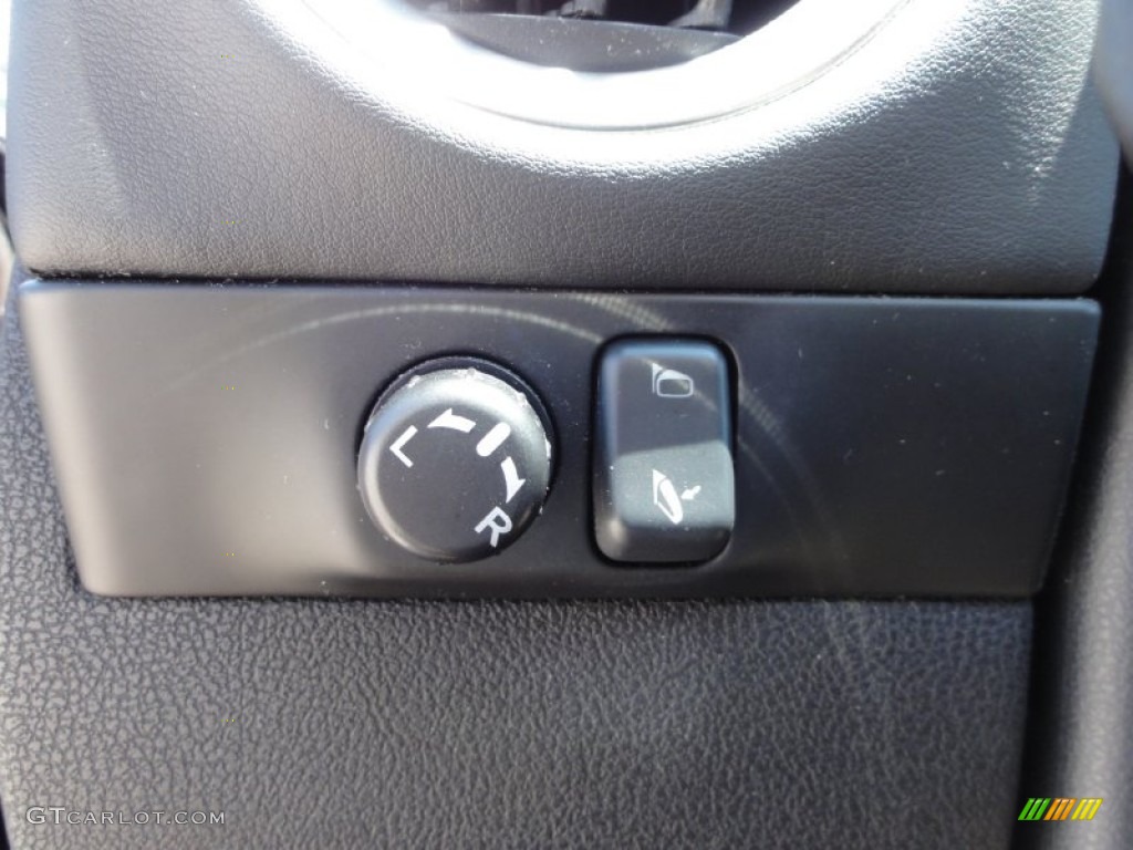 2009 Nissan GT-R Premium Controls Photo #52393896