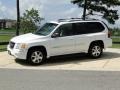 Summit White - Envoy SLE Photo No. 10