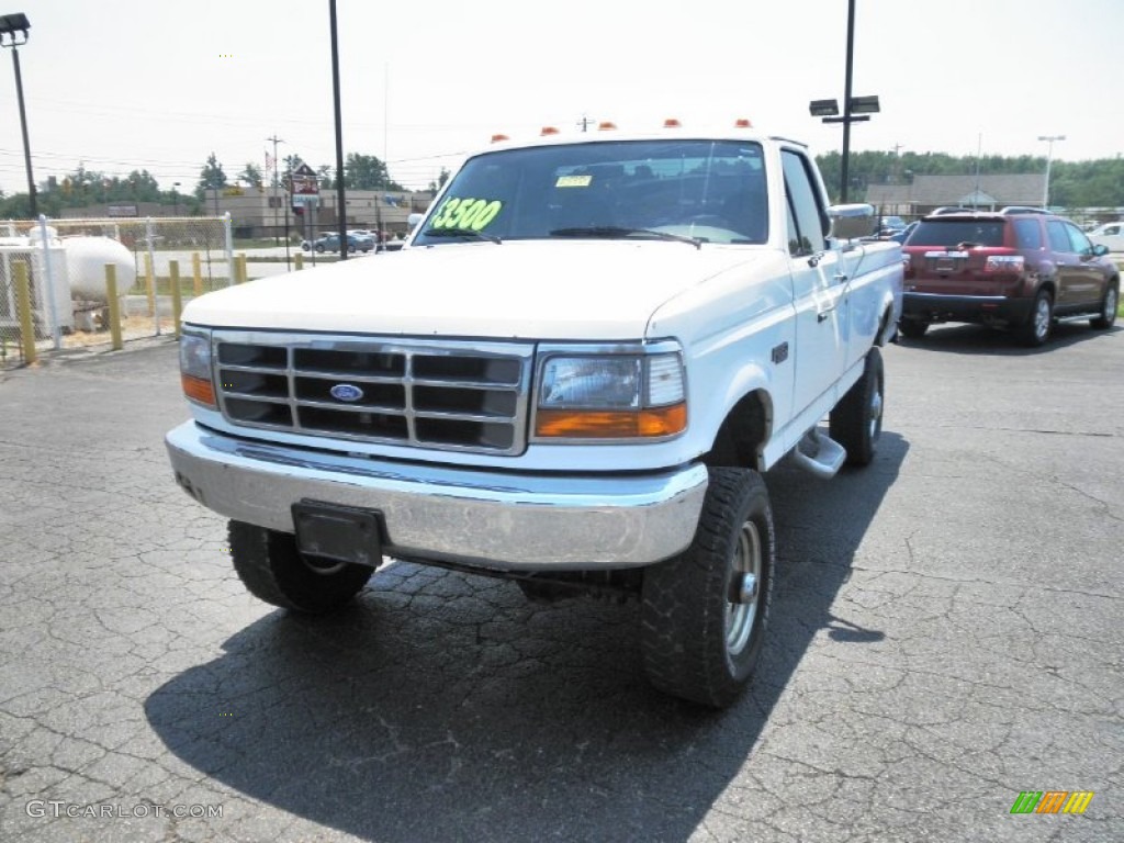 1997 F350 XL Regular Cab 4x4 - Colonial White / Opal Grey photo #3