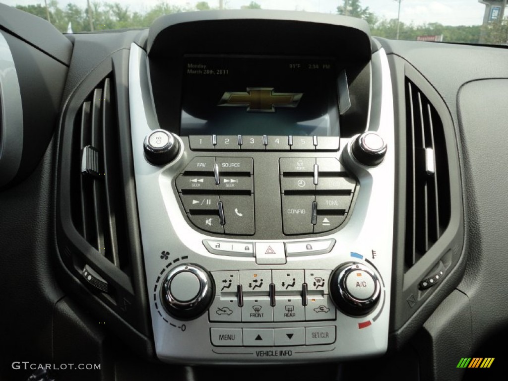2012 Chevrolet Equinox LT AWD Controls Photo #52399410
