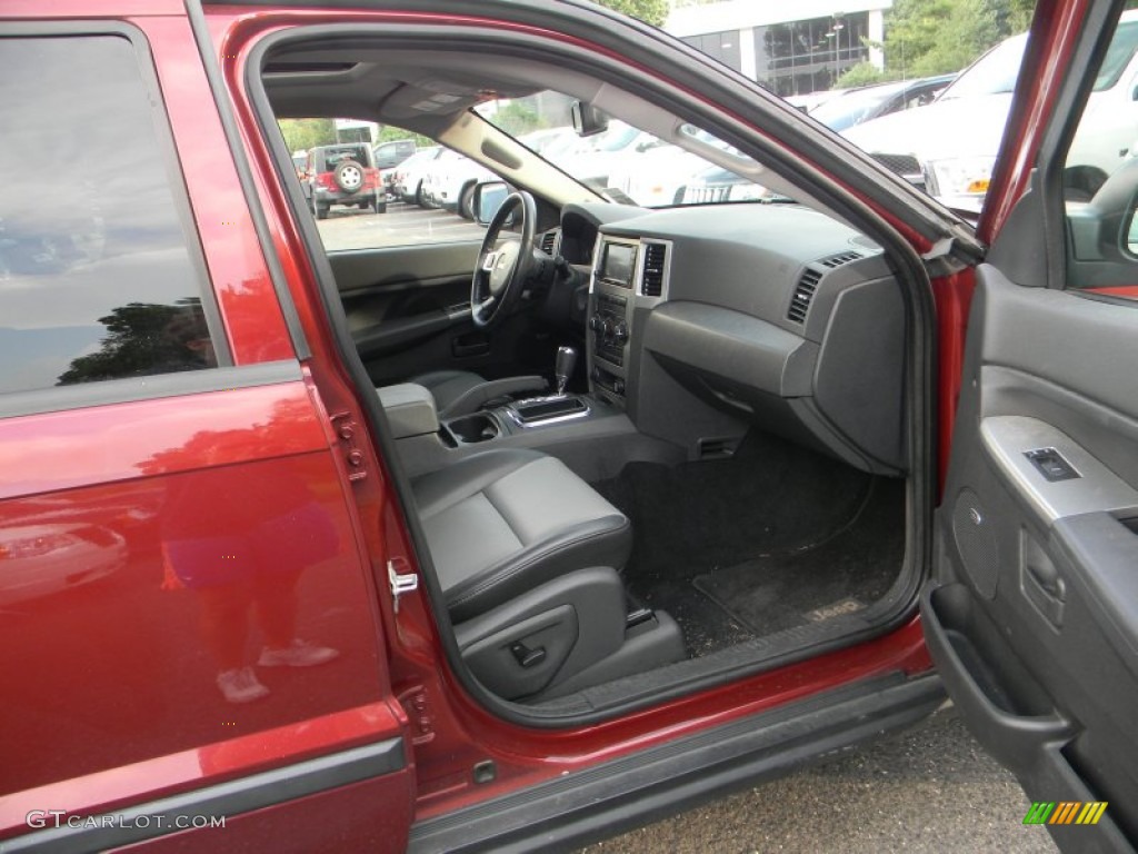 2008 Grand Cherokee Laredo 4x4 - Red Rock Crystal Pearl / Dark Slate Gray/Light Graystone photo #17