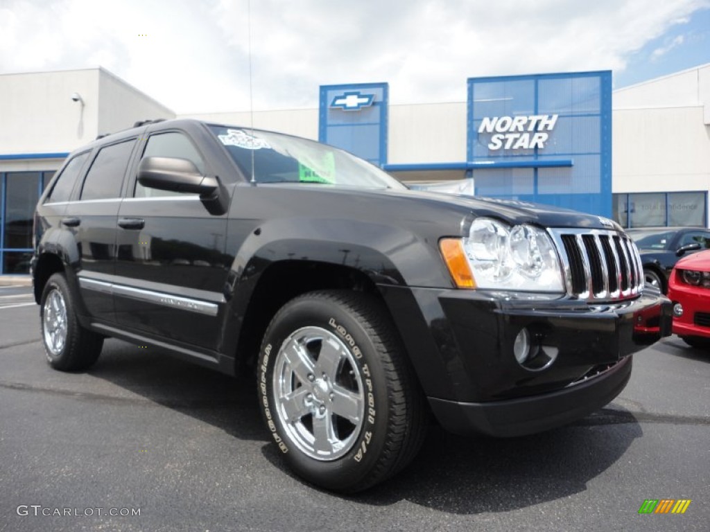 2005 Grand Cherokee Limited 4x4 - Black / Medium Slate Gray photo #1