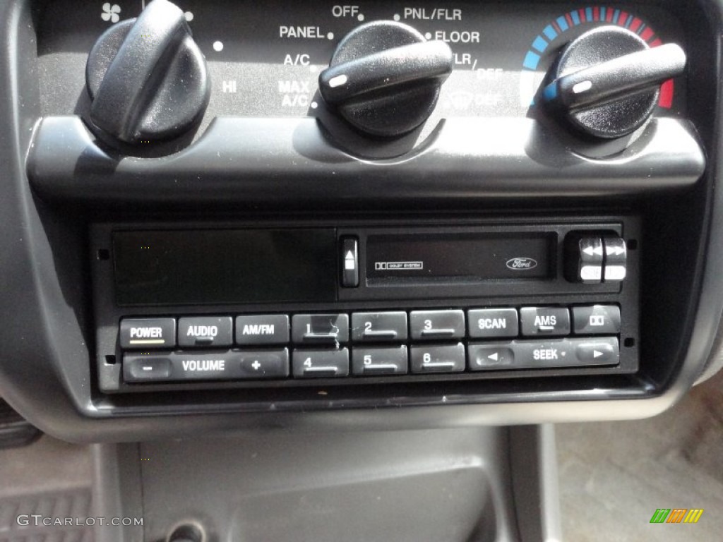 1998 Ford Contour SE Controls Photo #52402425