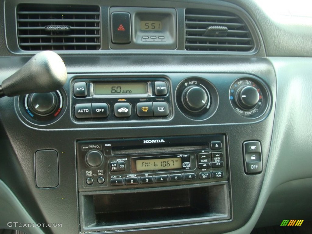 2002 Honda Odyssey EX-L Controls Photo #52406196