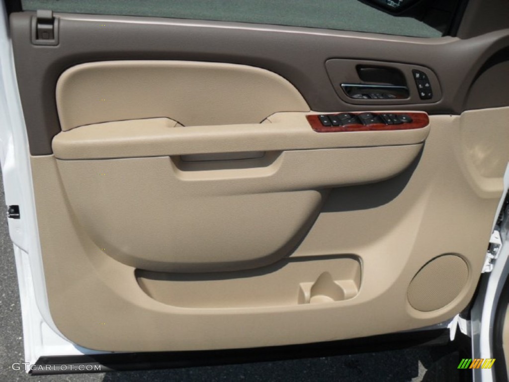 2011 Chevrolet Suburban LTZ Light Cashmere/Dark Cashmere Door Panel Photo #52407660