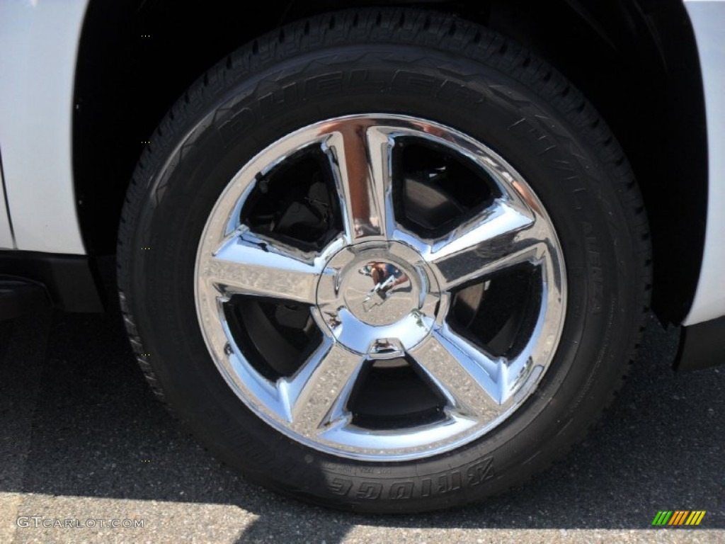 2011 Chevrolet Suburban LTZ Wheel Photos